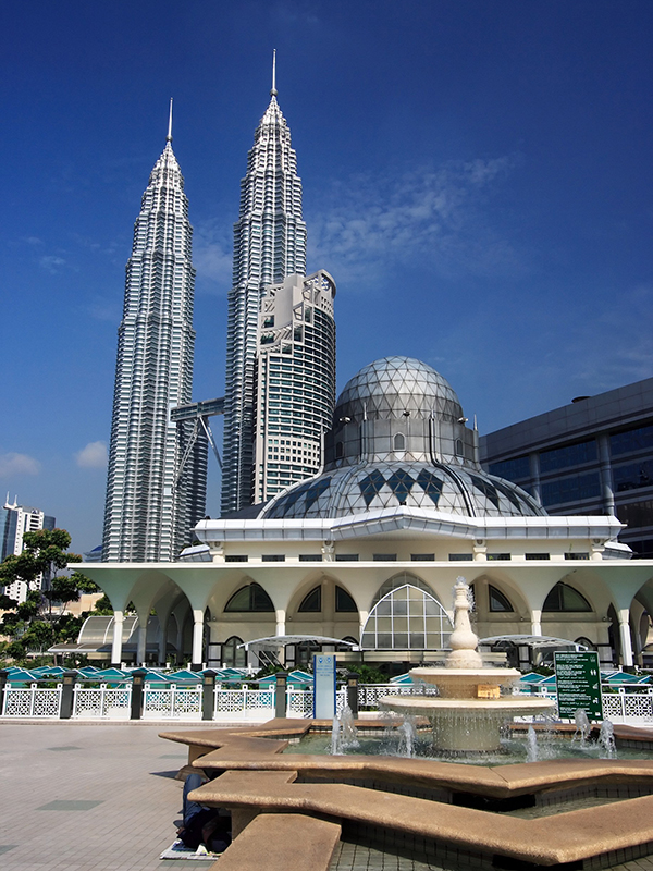 Kuala-Lumpur_Petronas-Twin-Towers
