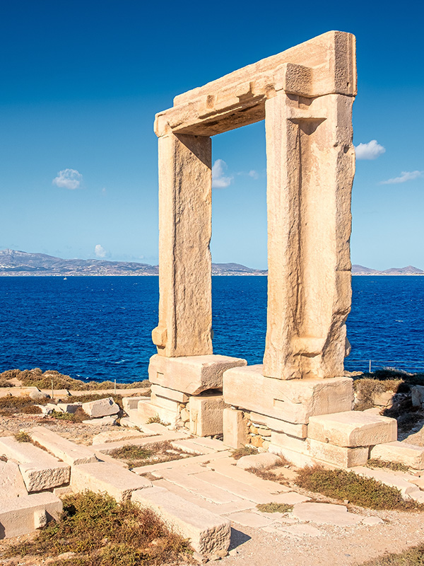 Naxos-Greece_Temple-of-Apollo